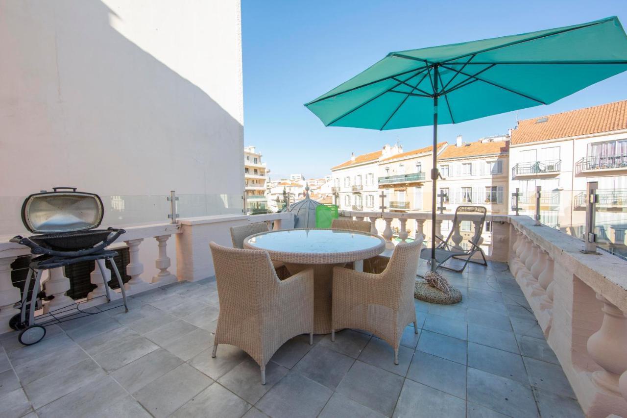 3 125 M2 Avec Vue Exceptionnelle Face à La Appartamento Cannes